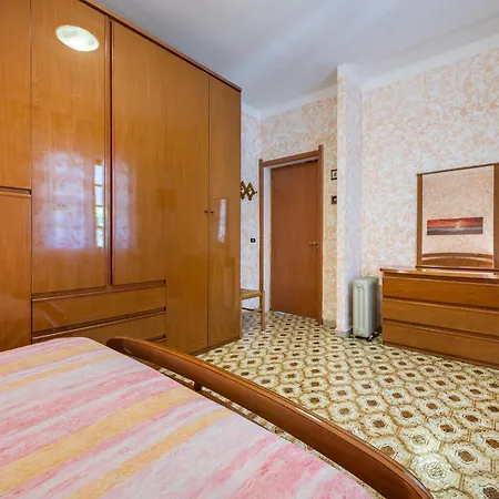 Casa Elena Nyaraló Sarroch