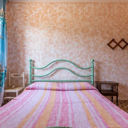 Casa Elena سارّوتش