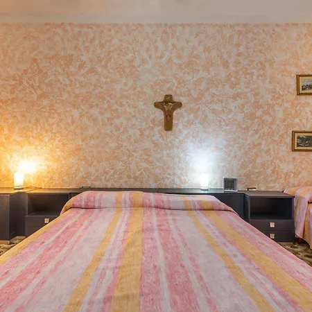 בית נופש Casa Elena *